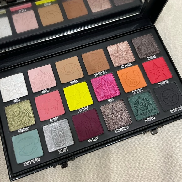 Jeffrey Star x Shane Dawson Conspiracy Palette BRAND NEW IN BOX